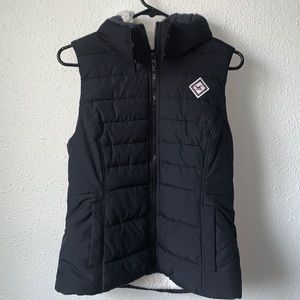 Hollister women’s vest